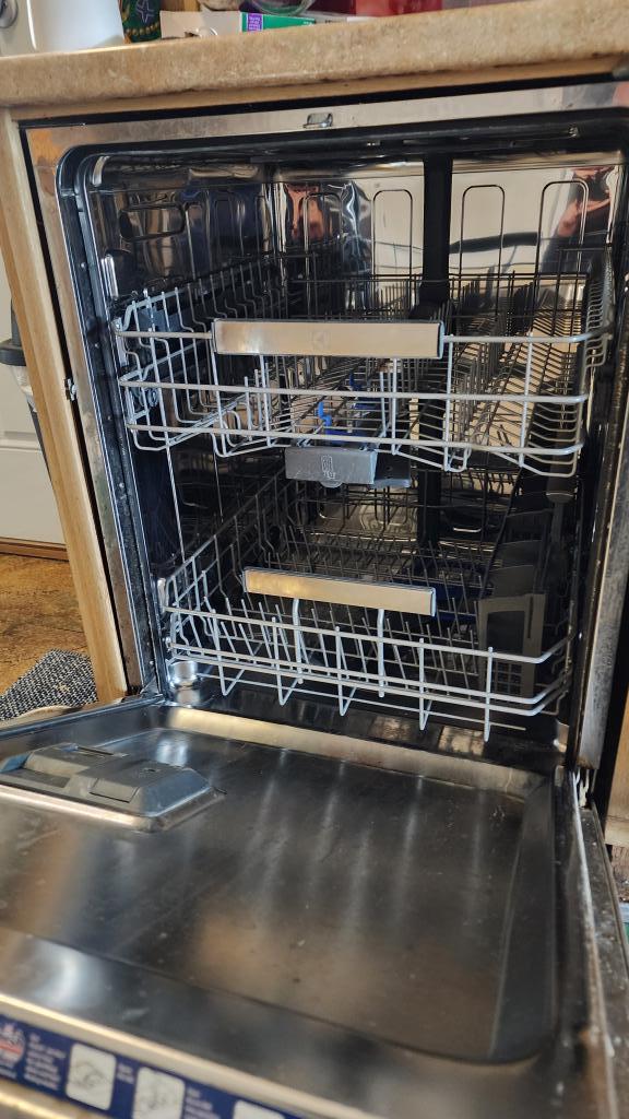 Dishwasher repair or Installation service . Fixing Your Dishwasher: How Our Expert Team Tackled the Repair Project