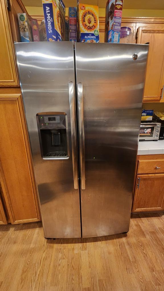 Refrigerator repair Freezer Icemaker repair Lake Forest 92610 CA